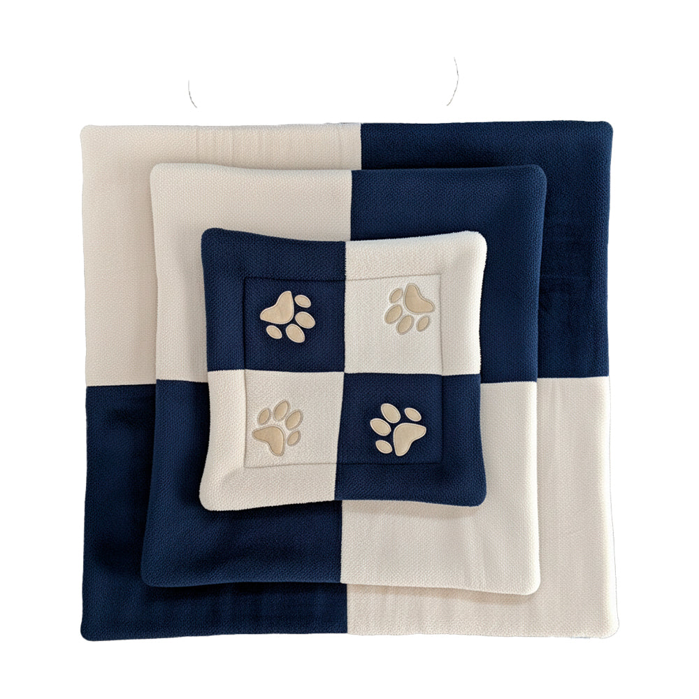 Tapete Caminha Pet Soft Acolchoado com Patinhas - Azul e Bege (Médio)